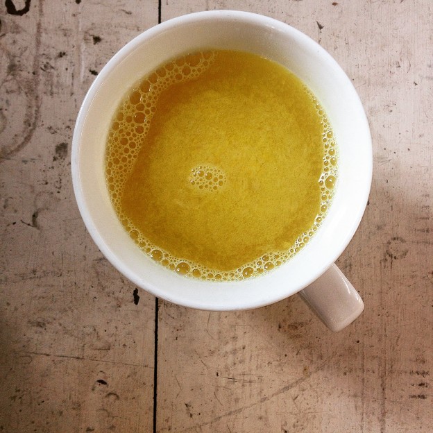 Ginger-Lemon Adrenal Breakfast Tonic + Turmeric